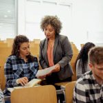 Why an AI Academic Paper Search Engine Is a Lifesaver for Literature Reviews