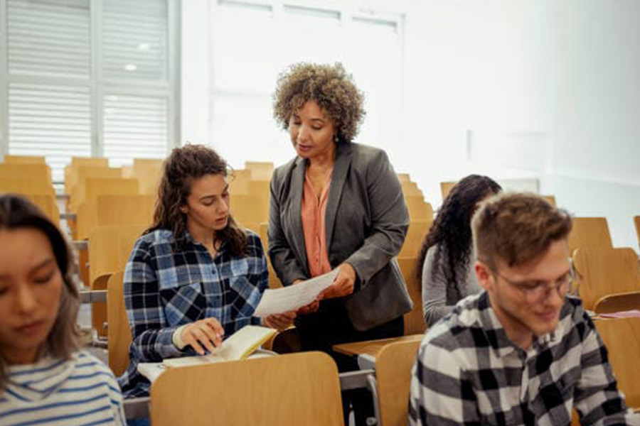 Why an AI Academic Paper Search Engine Is a Lifesaver for Literature Reviews